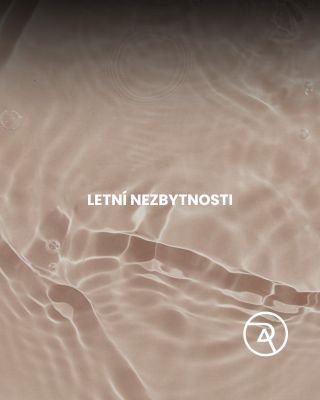 Letní nezbytnosti ☀️ Léto není jen o opalovacím krému a plavkách. Co by ti letos rozhodně nemělo chybět? → Hydratace na...